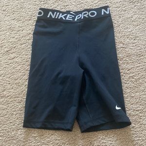 XXS Black Nike Pros